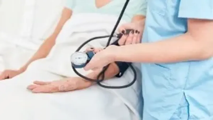 Thumbline-image-Assignment-on-4-week-travel-nursing