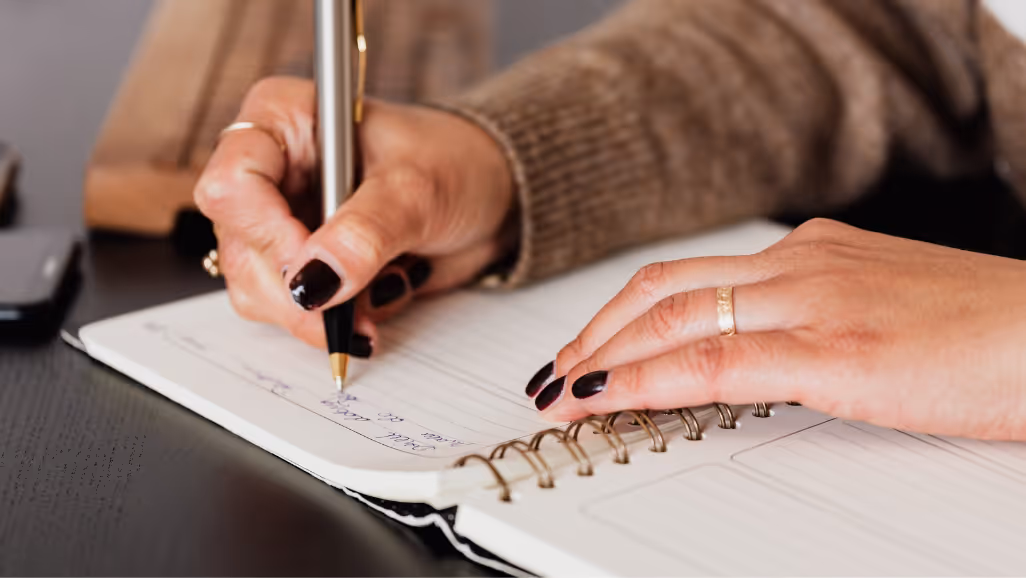 How Does Dissertation Writing Services UK Help with UK University-Approved Dissertation Topic Selection?